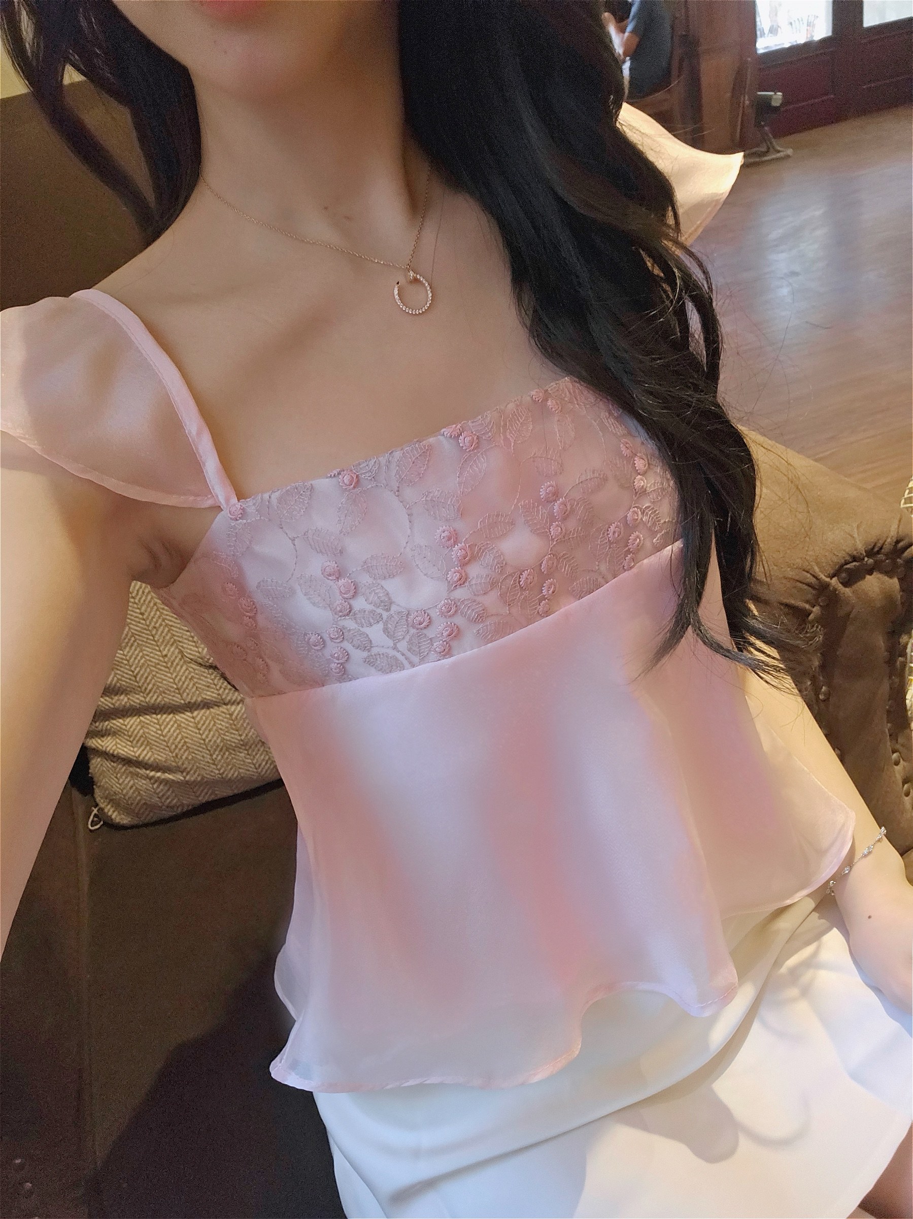 Áo Tơ hồng Lily, ảnh 2