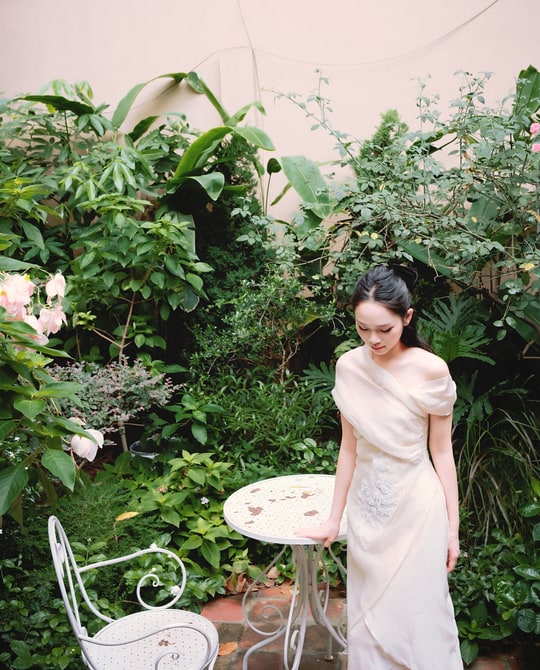 Váy Blome Dress tơ óng