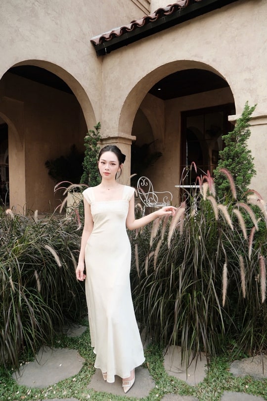 Váy lụa Lunie Dress