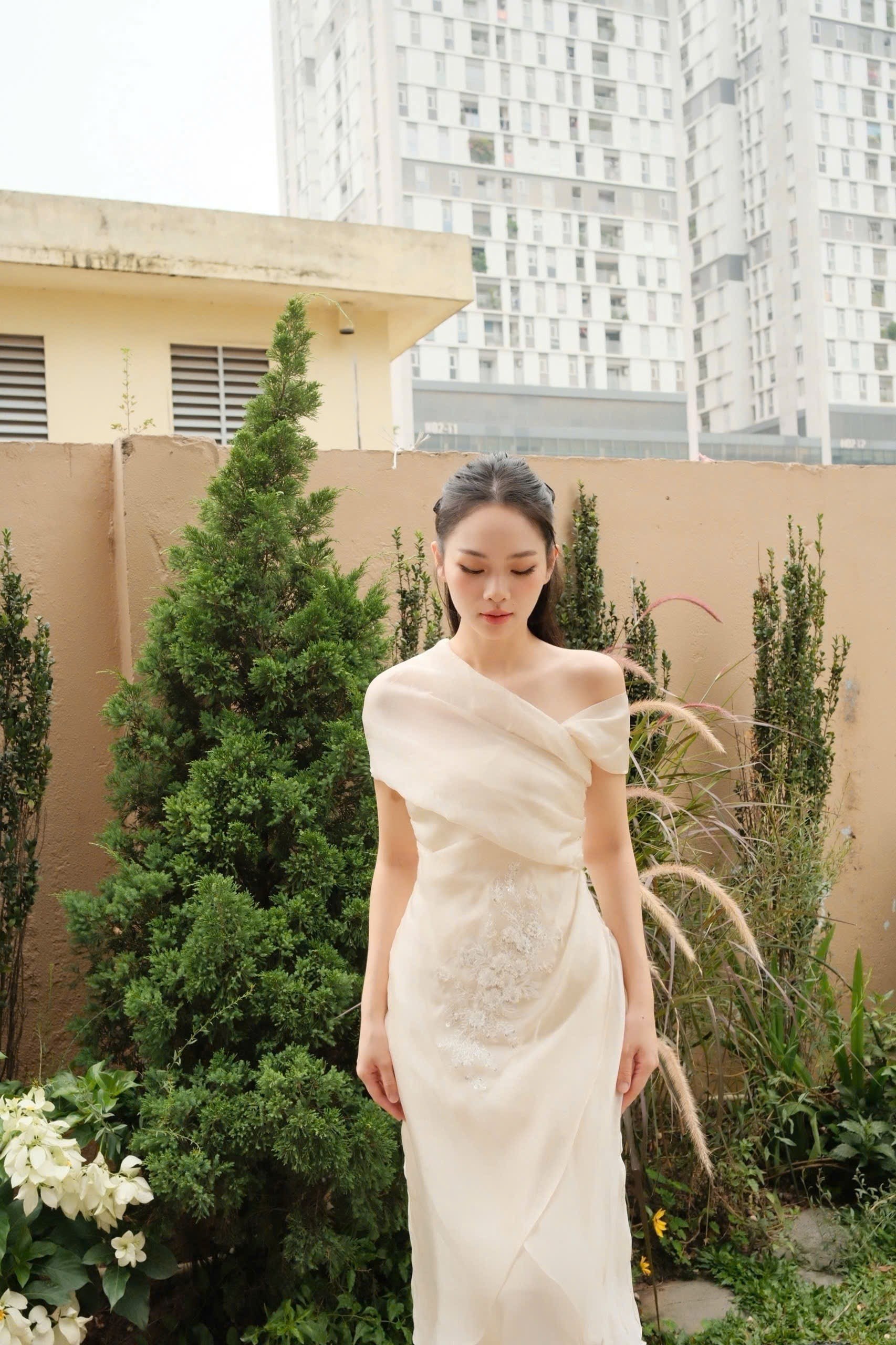 Váy Blome Dress tơ óng, ảnh 5